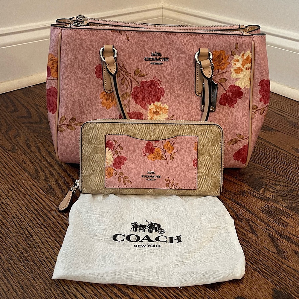 NWT Authentic COACH purse and matching wallet